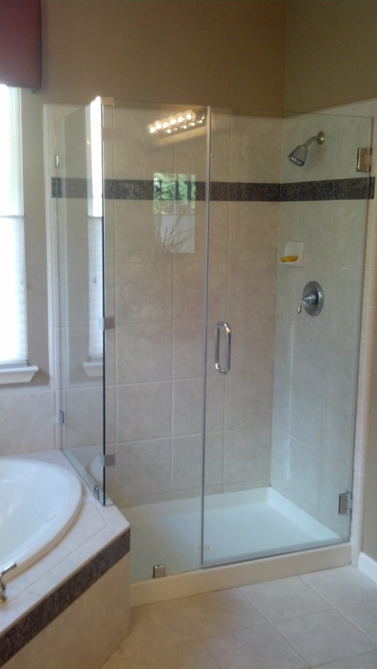 Frameless Shower and Bathtub Glass Installations in Brentwood